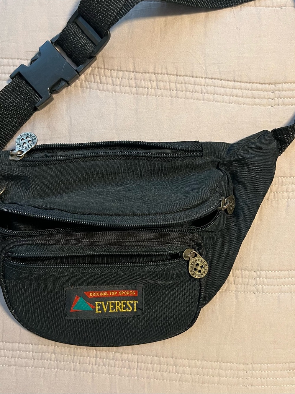 Everest Sports Vintage Fanny Pack Black Womens Mens Waist Bag 90s